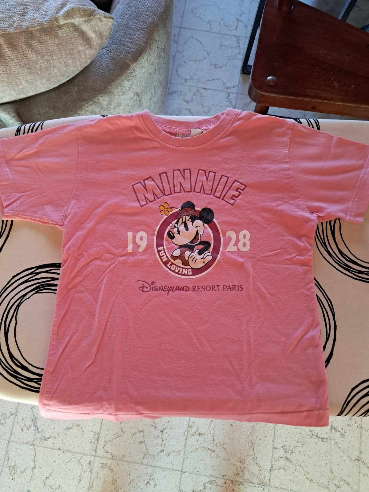 T shirt enfant MINNIE, Kinderen en Baby's, Kinderkleding | Maat 140, Ophalen