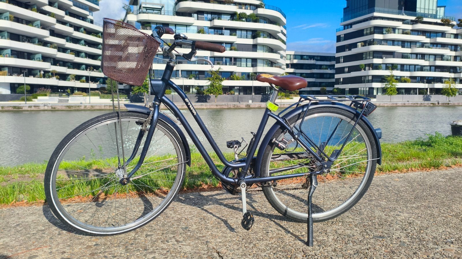 Vélo/moto de ville B'Twin Elops 520 chaîne antivol | ABUS, Autres marques, Vitesses, Frein sur jante, Enlèvement