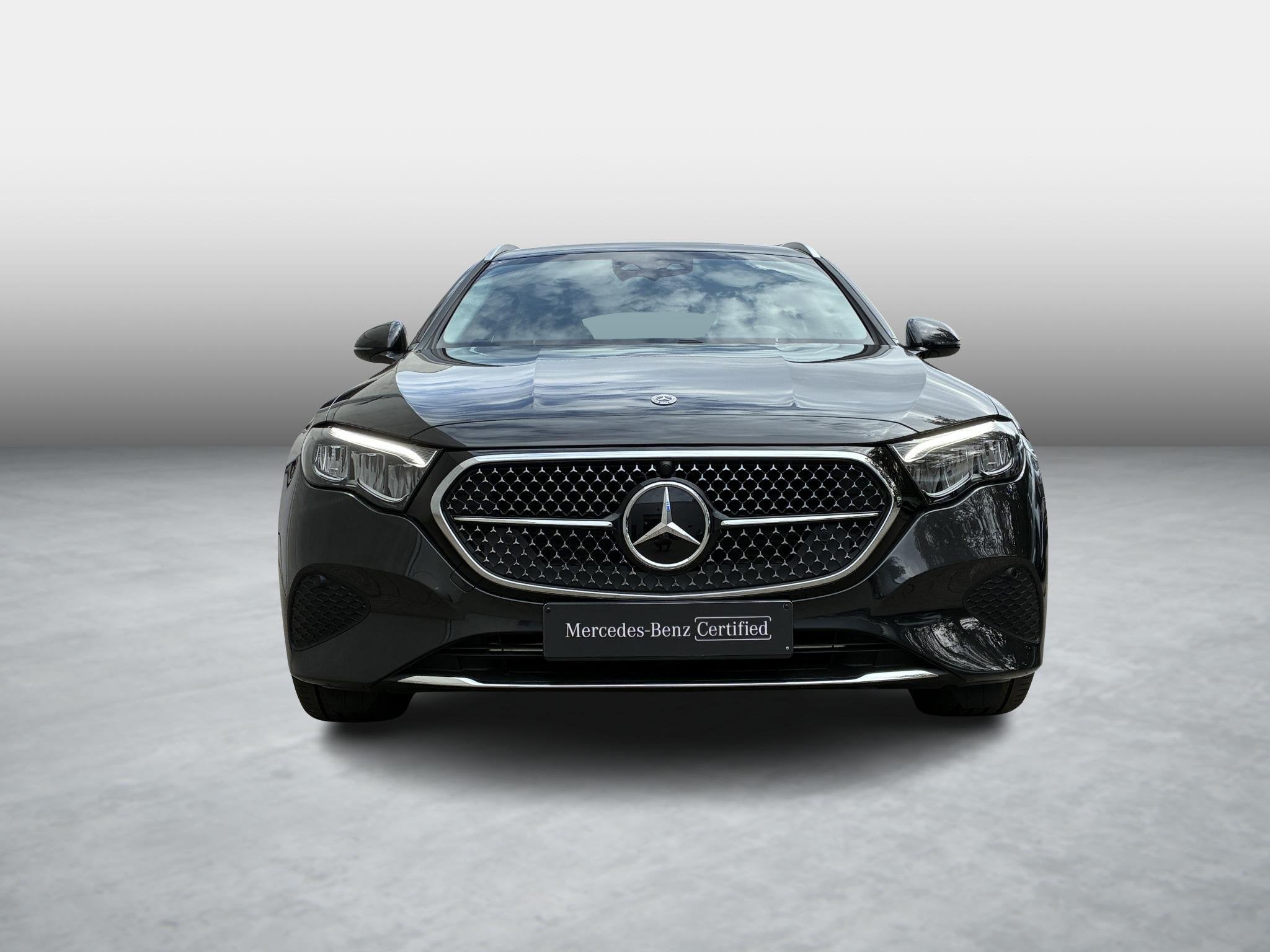 Mercedes-Benz E-klasse 300 e Break Luxury Line | Distronic |, Auto's, Automaat, Gebruikt, Zwart, 4 cilinders