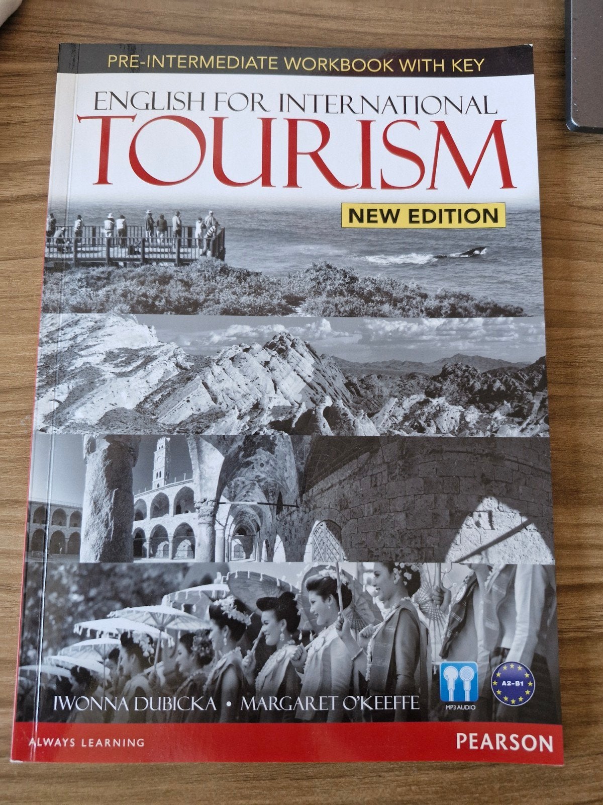 English for international tourism, Enlèvement, Neuf, Enseignement supérieur professionnel, Pearson