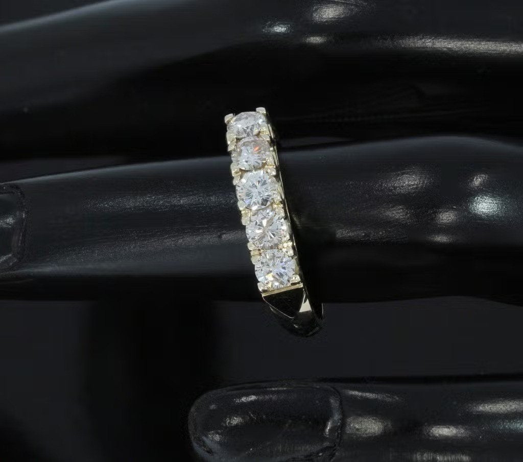 5 grote diamanten 14k alliance ring dame goud briljant fraai, Ophalen of Verzenden, Zo goed als nieuw, Dame of Heer, Met edelsteen