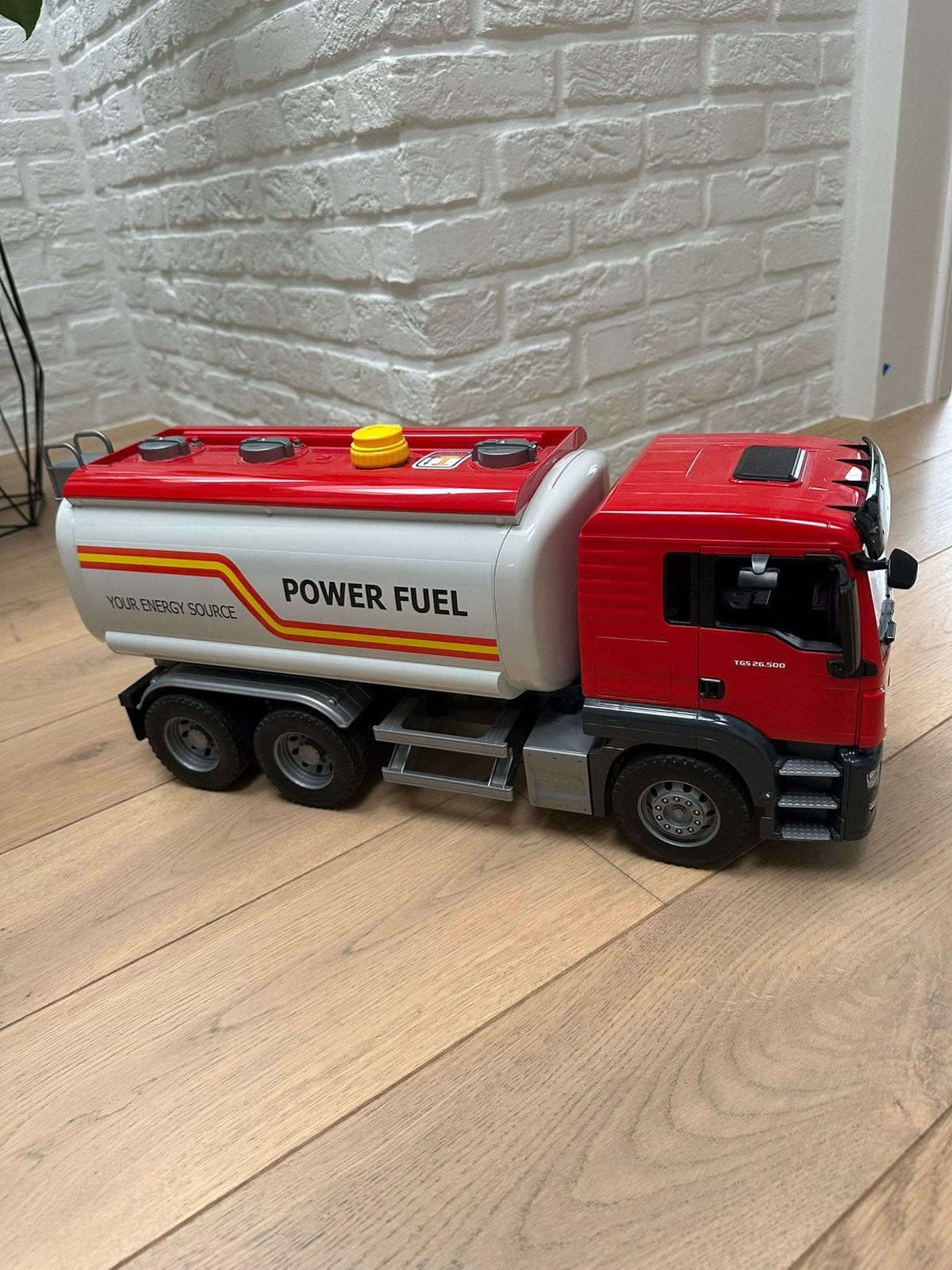 Bruder - fuel wagen, Ophalen, Zo goed als nieuw
