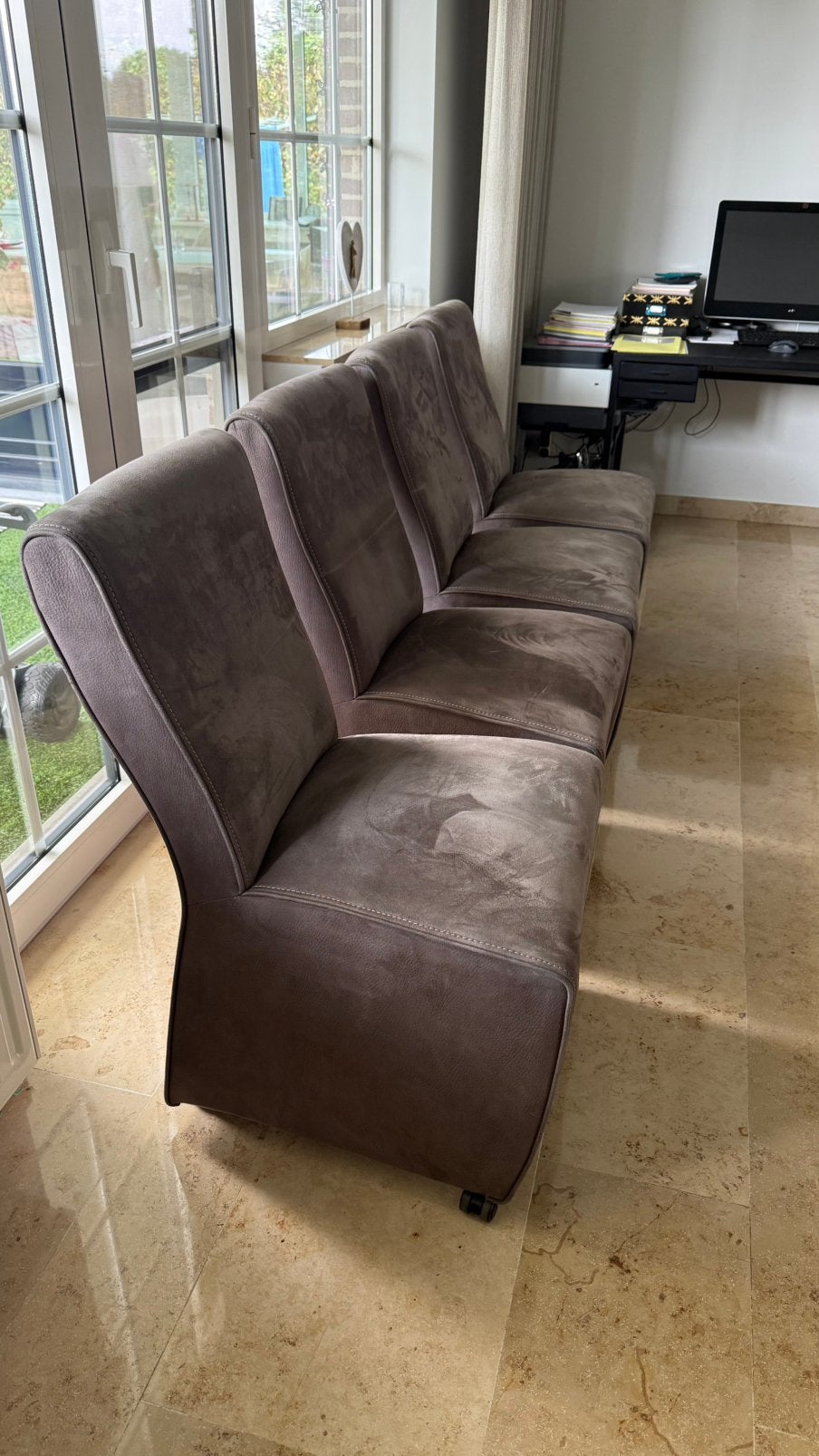 Mooie verzogde stoelen op wieltjes, Ophalen, Zo goed als nieuw, Leer