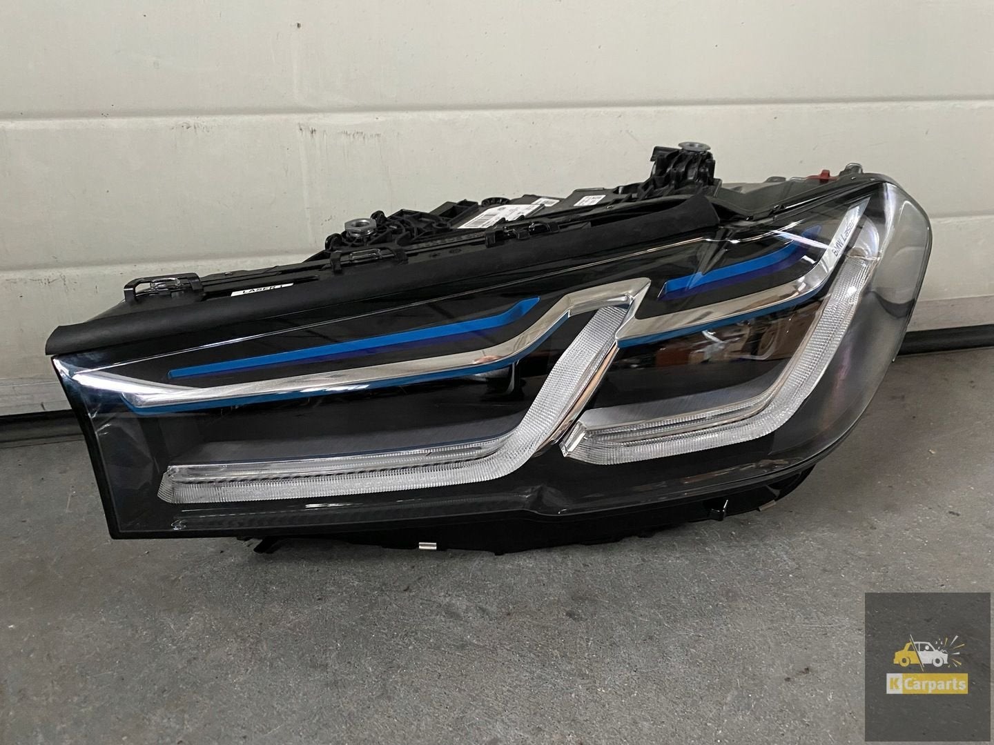 9850587-06, Phare avant gauche LED pleine puissance pour BMW, Petuelring 130
80788  Munich, DE, Info@bmw.de, Utilisé, BMW