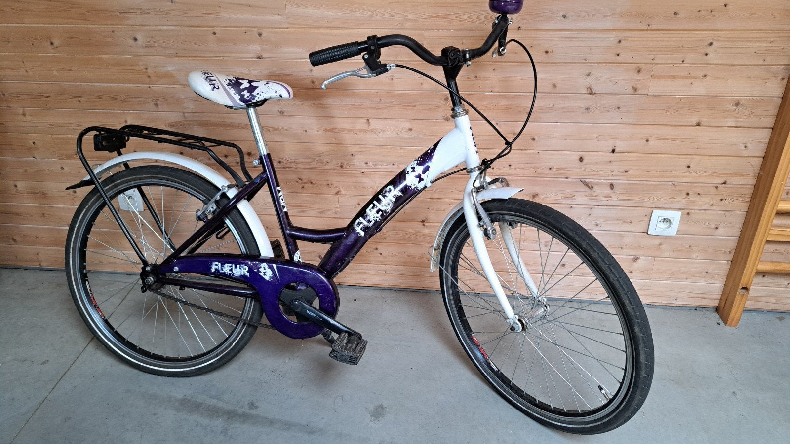 meisjesfiets Fleur leeftijd 9-11 jaar, Fietsen en Brommers, Fietsen | Meisjes, Ophalen, Velgrem, Handrem, Gebruikt