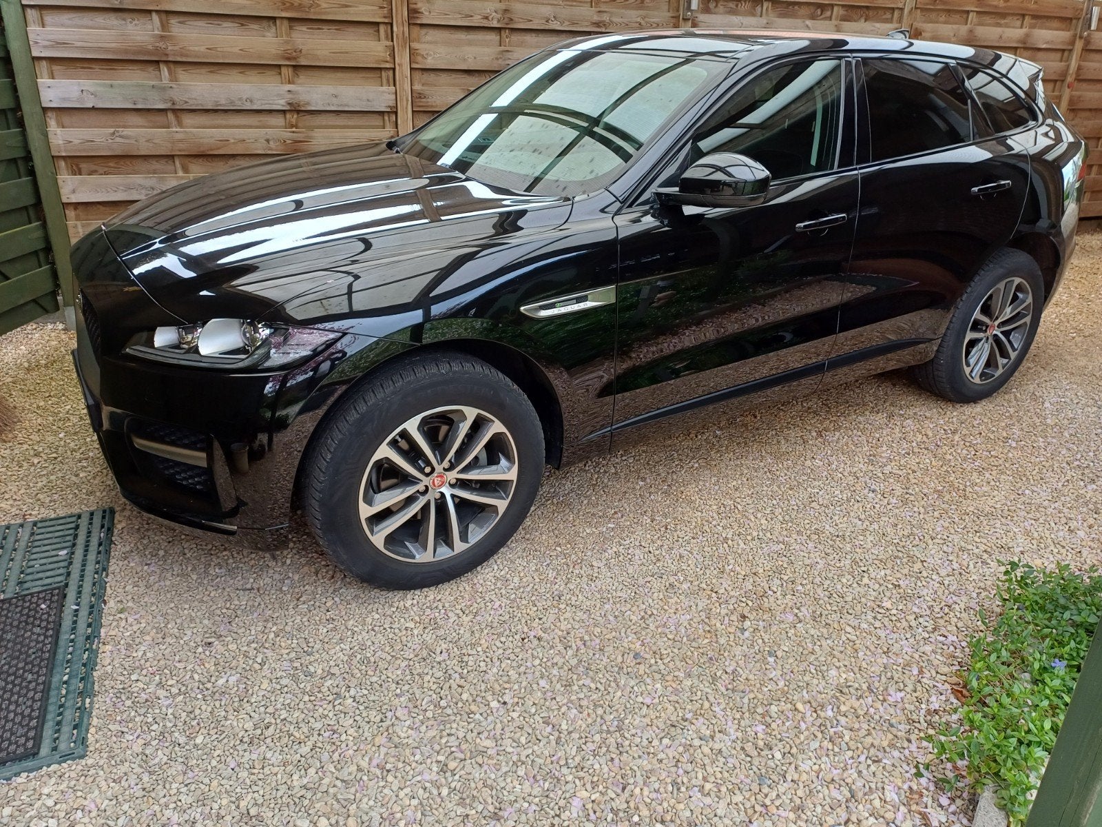 Jaguar F Pace R Sport AWD Panodak amper 70.000km.o, Autos, 139 g/km, Euro 6, Carnet d'entretien, Noir