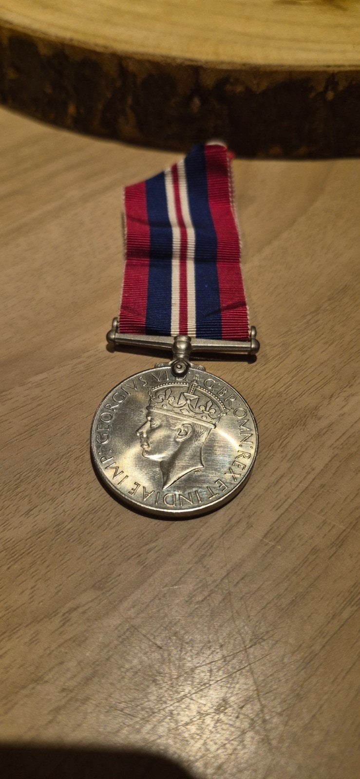 Originele WO2 Britse oorlog Medaille 1939-1945 met Lint, Ophalen of Verzenden
