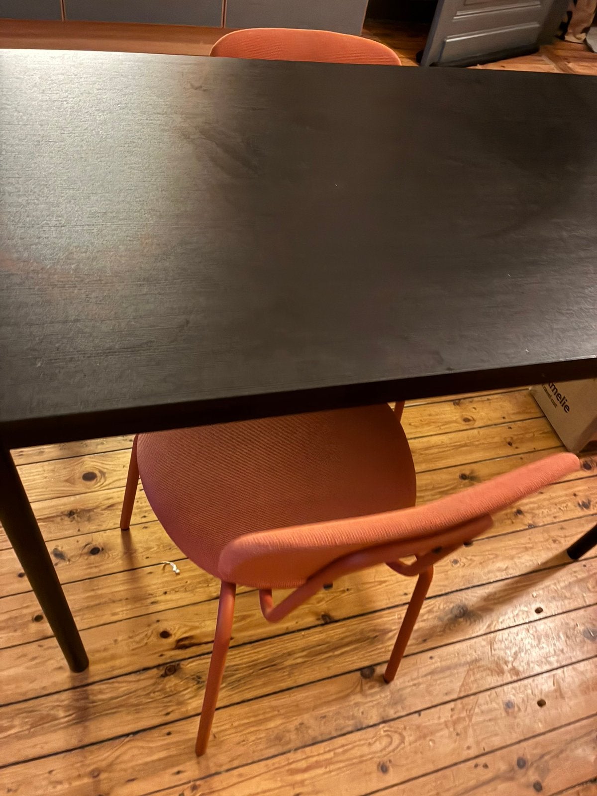 Table a manger, Enlèvement, Comme neuf
