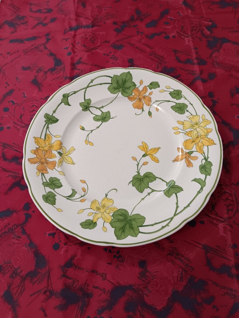 Belle assiette Boch géranium, Enlèvement ou Envoi