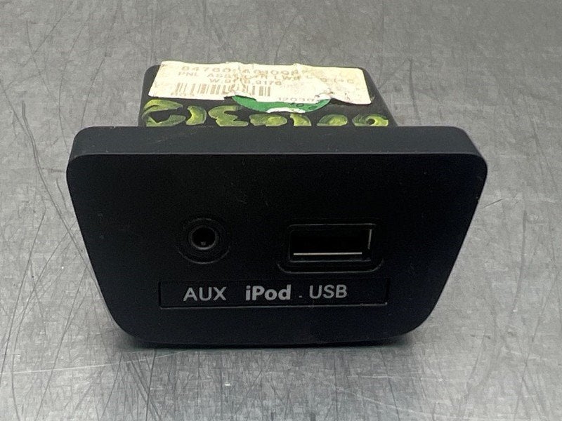 AUX/USB POORT Hyundai i30 (GDHB5) (|96120A5100|), Hyundai Motor Deutschland GmbH, Gebruikt, Kaiserleipromenade 5
63067  Offenbach am Main, DE