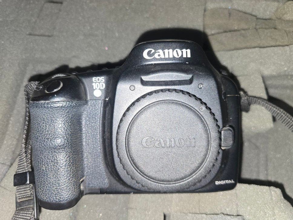 CANON EOS 10D BODY COLLECTORS ITEM, TV, Hi-fi & Vidéo, Appareils photo numériques, Sans zoom optique, Canon, Comme neuf, Enlèvement
