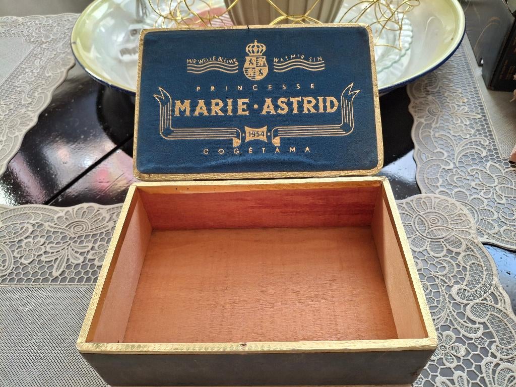 Boîte de naissance Princesse Marie - Astrid 1954, Collections, Envoi, Utilisé, Autres types