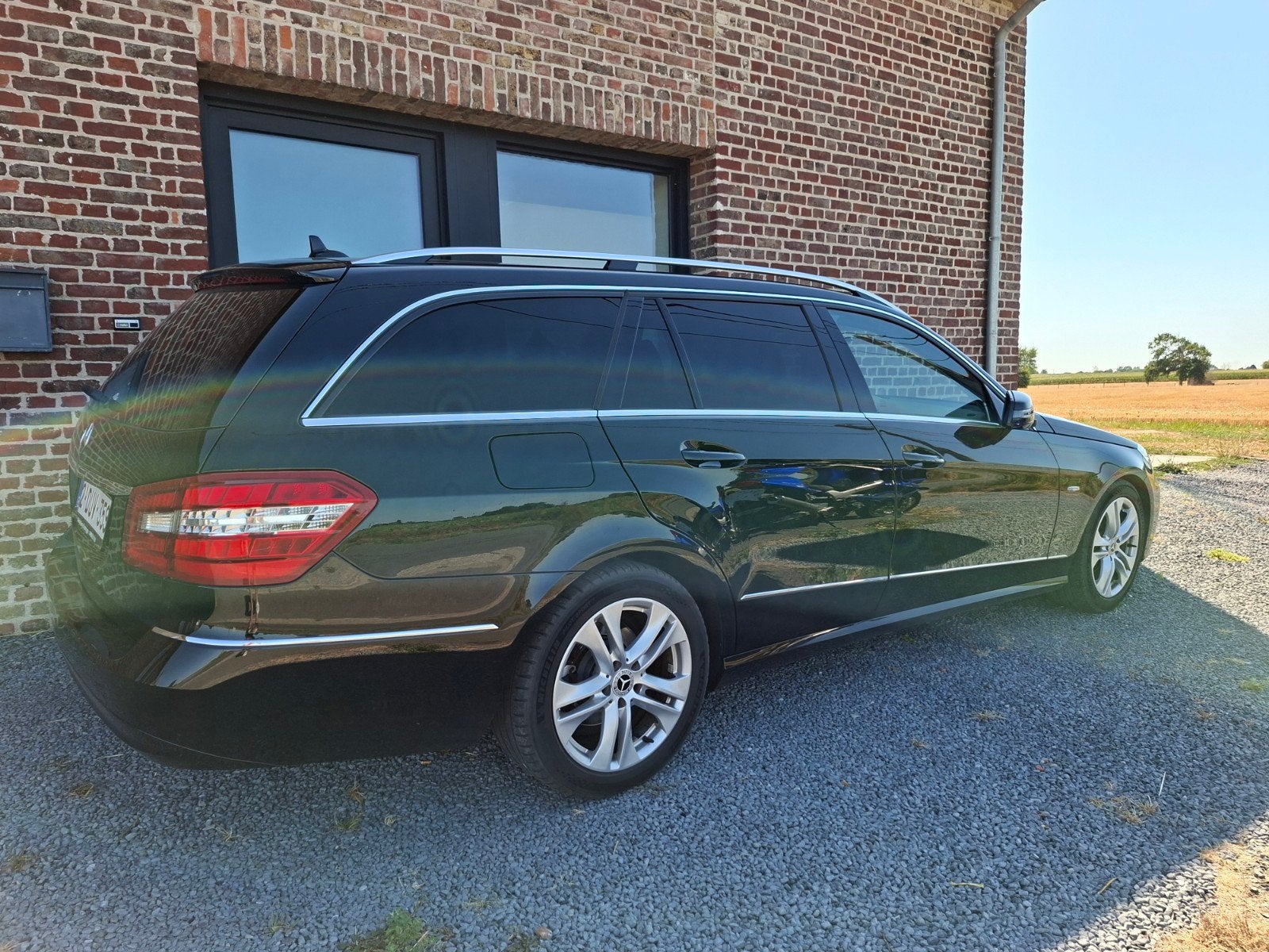 Mercedes E 200 break, Auto's, Euro 5, Achterwielaandrijving, Zwart, 4 cilinders