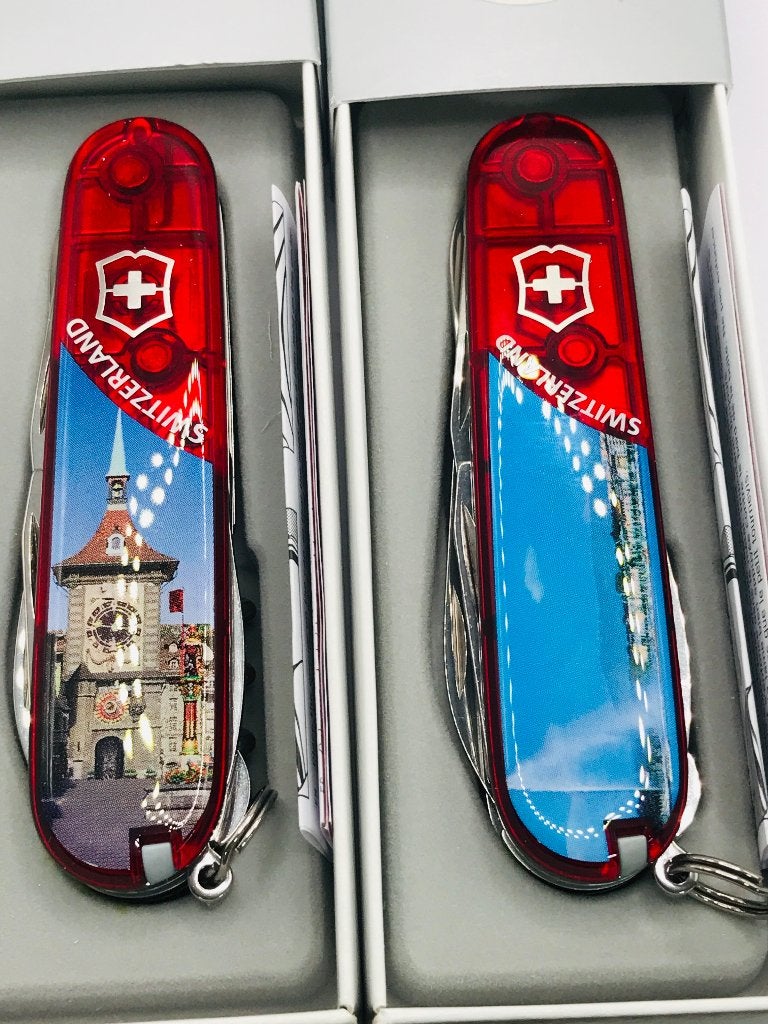 2x Victorinox Climber “Place To Be “  Bern and Geneve Swis, Verzenden, Nieuw