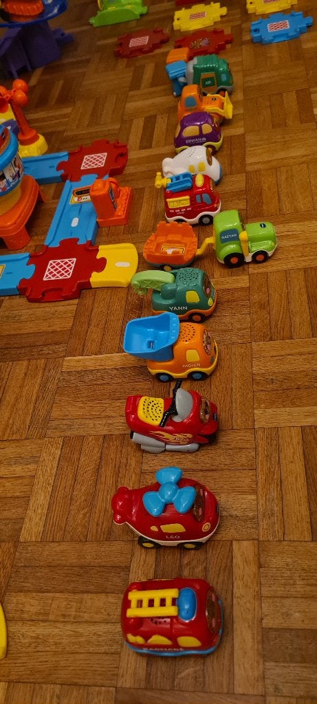 Tut tut bolide : 12 voitures, Enlèvement ou Envoi, Utilisé
