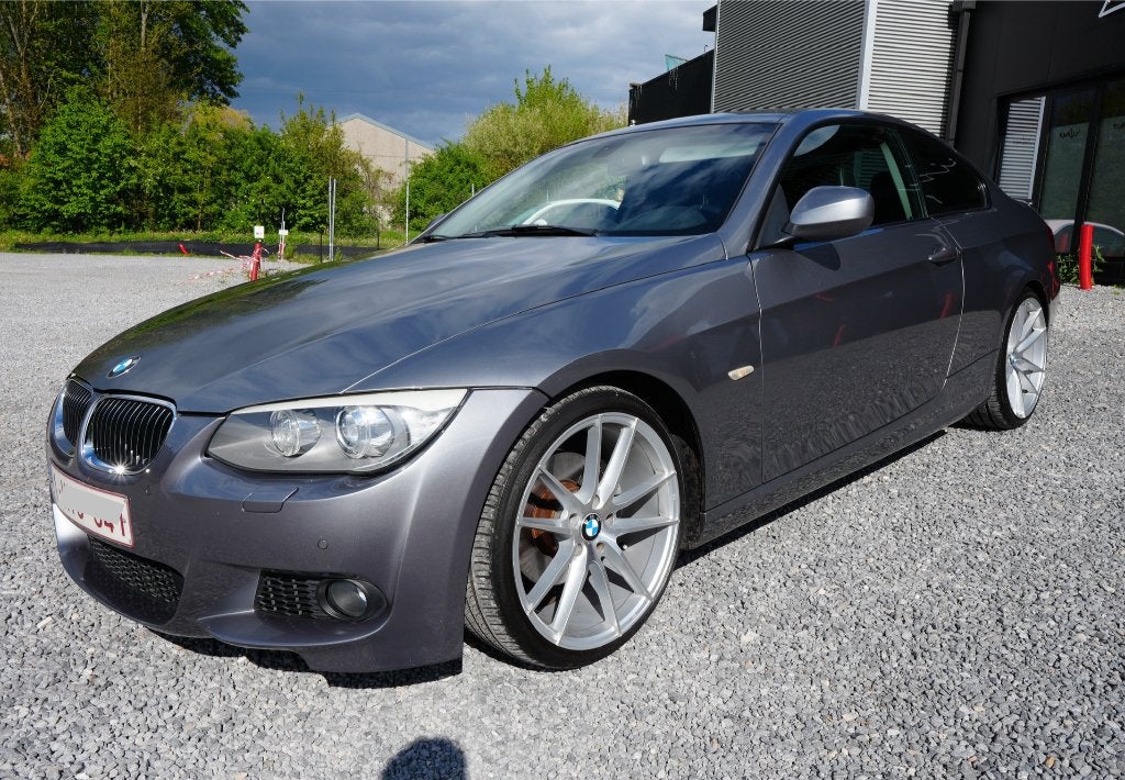 Bmw 320 D coupé, Autos, Cuir, Argent ou Gris, Achat, Noir