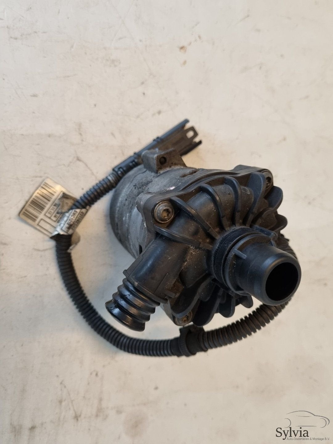 Extra circulatie waterpomp BMW 5 / 6 / 7 / X5 / X6 serie F10, -, Utilisé, -, -