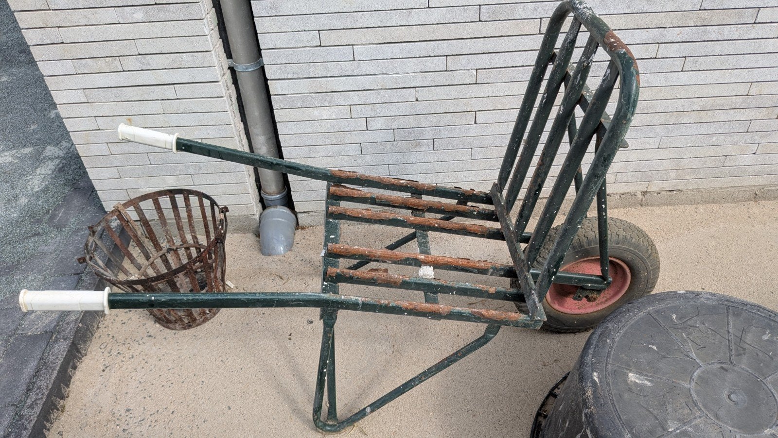 Steenkruiwagen met vol wiel, Tuin en Terras, Kruiwagens, Ophalen