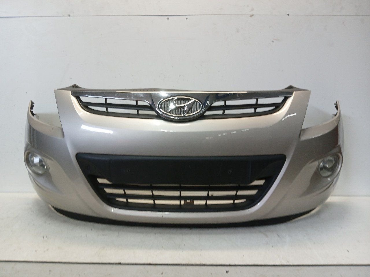 Bumper voor Hyundai i20, Onderdelen@venauto.nl, Van der Ven Autorecycling B.V., Gebruikt, Ettenseweg 76, 4706 PB Roosendaal, The Netherlands