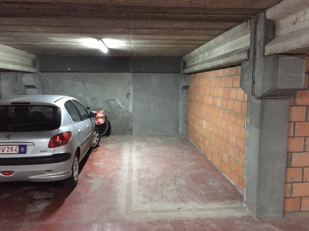 Te Huur garagestaplaats, Autres types, En direct du propriétaire, 2640 Mortsel, Province d'Anvers