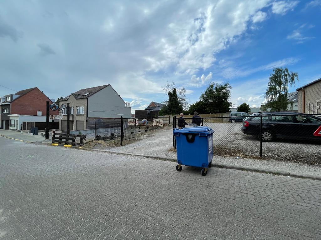 Parkeerplaatsen TE HUUR, pal in centrum Heist-op-den-Berg, Immo, Provincie Antwerpen
