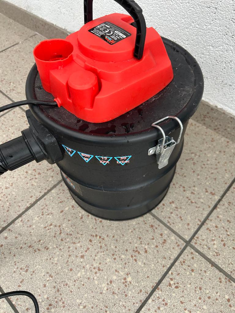 Asstofzuiger, Ophalen, Gebruikt
