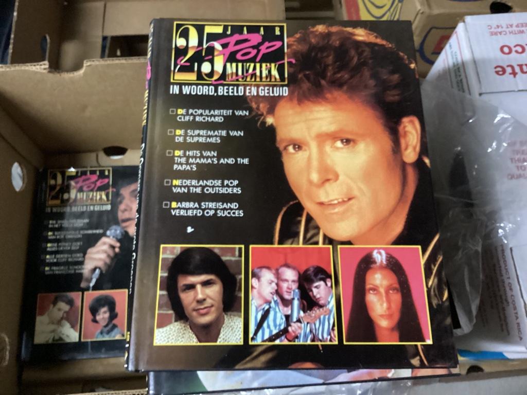 3 boeken 25 jaar popmuziek, Ophalen of Verzenden