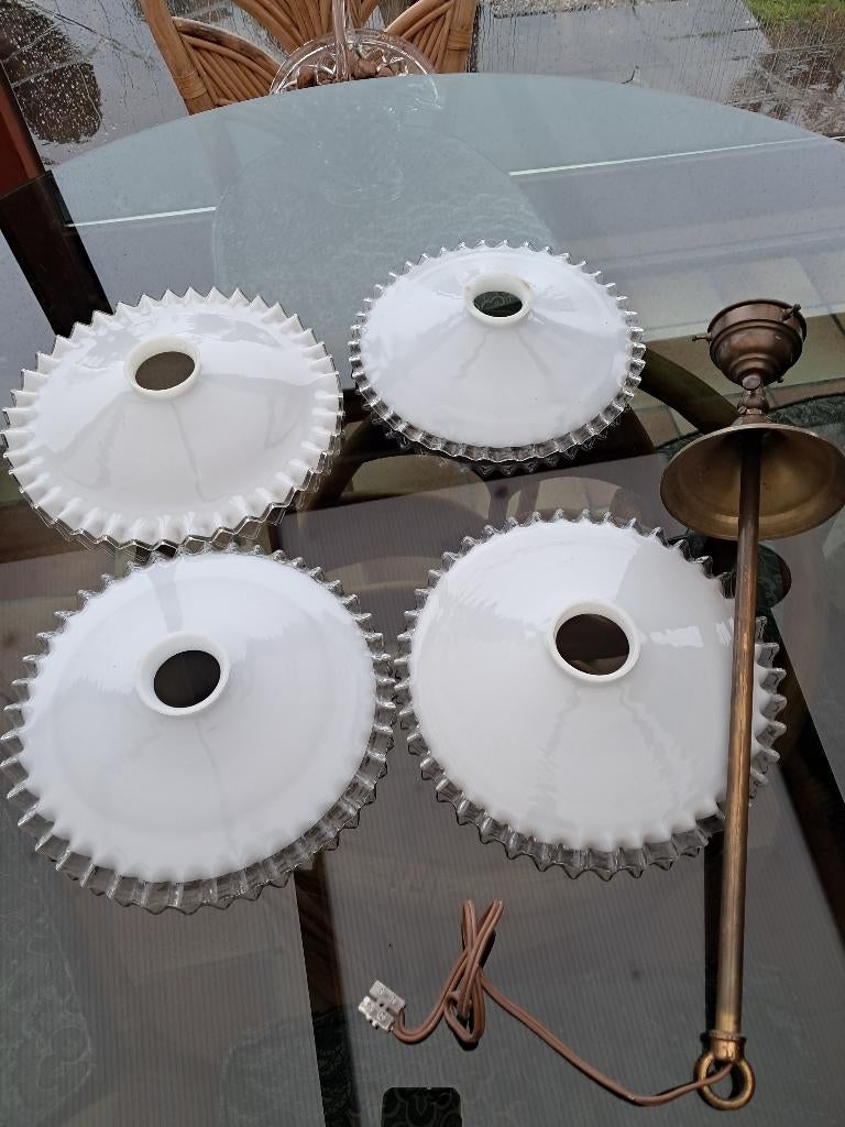 Luminaire vintage avec abat-jour en opaline, Enlèvement, Utilisé, Autres matériaux, 50 à 75 cm