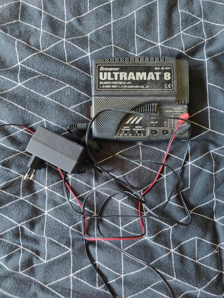 Graupner ultramat 8 lader, Enlèvement ou Envoi, Utilisé