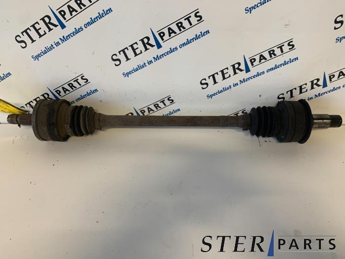 Arbre de transmission arrière gauche d'un Mercedes C-Klasse, Enlèvement ou Envoi, 3 mois de garantie, Utilisé, Mercedes-Benz