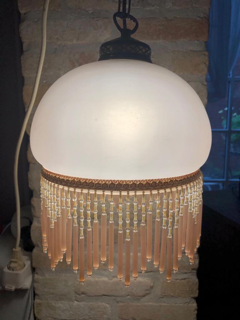 Lamp roze opaline, Enlèvement