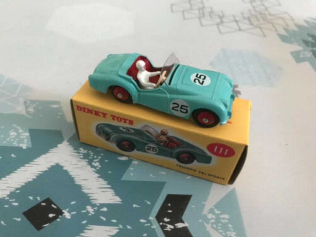 TRIUMPH Roadster TR2 Cabrio 1/43 Atlas DINKY Neuve + Boite, Enlèvement ou Envoi, Neuf, Voiture, Dinky Toys
