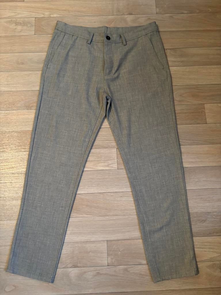 Mt 42(32) Zara herenbroek ( l.grijs), Vêtements | Hommes, Pantalons, Enlèvement ou Envoi, Comme neuf, Gris, Zara