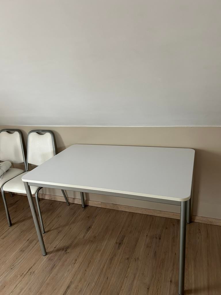 Keukentafel + 4 stoelen, Huis en Inrichting, Tafels | Eettafels, Ophalen, Kunststof, Gebruikt, 100 tot 150 cm