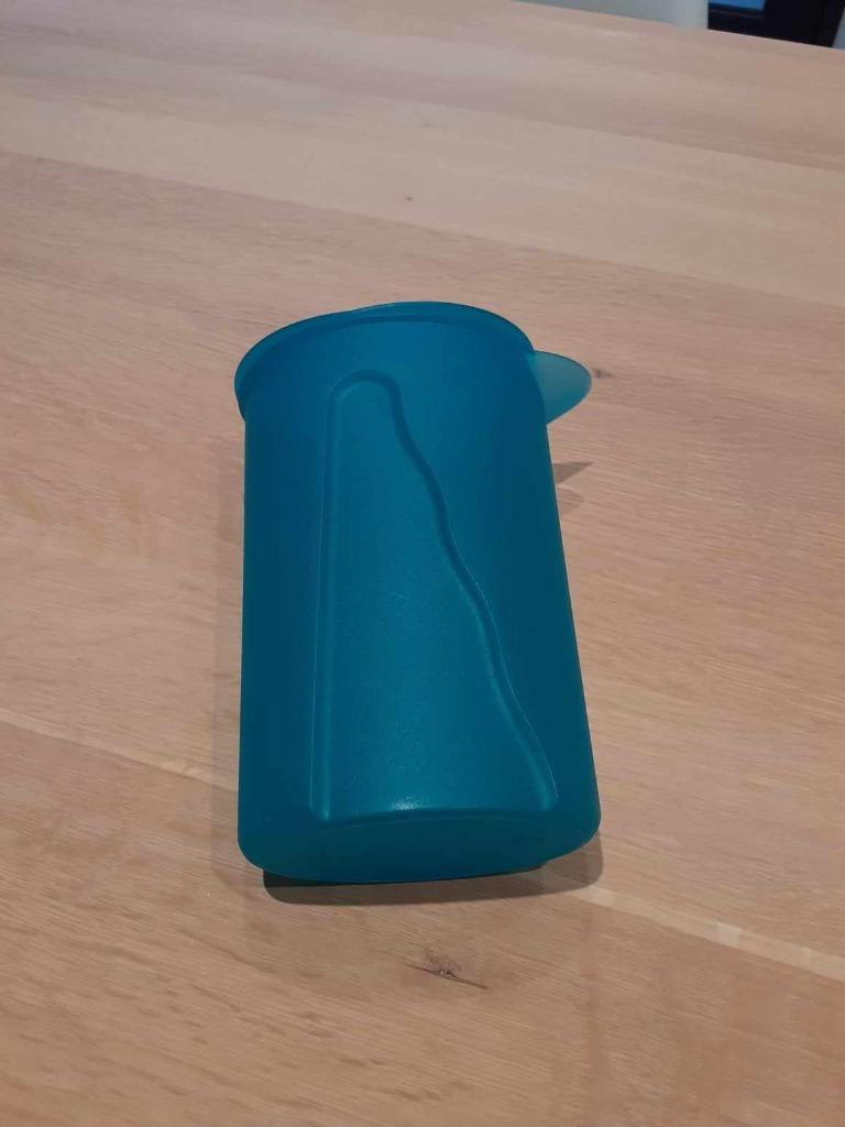 TUPPERWARE schenkkan 1 liter, Huis en Inrichting, Keuken | Tupperware, Ophalen, Zo goed als nieuw, Groen, Beker of Kan