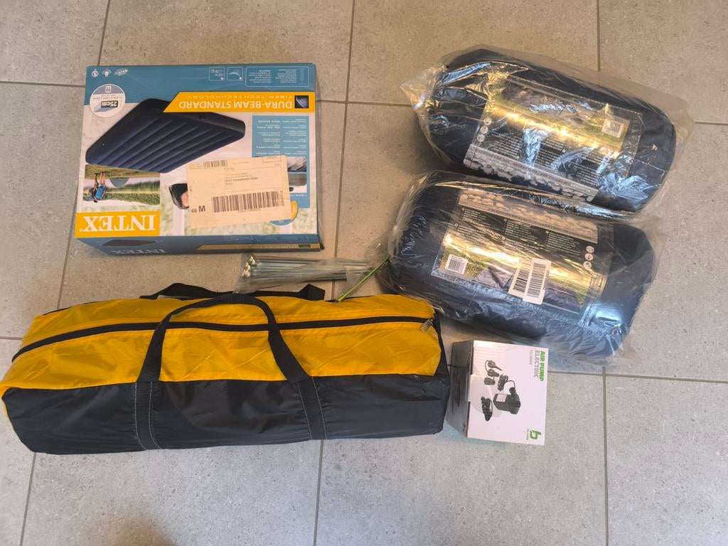Splinternieuw Kampeer benodigdheden 2 a 4 personen, Ophalen of Verzenden, Nieuw