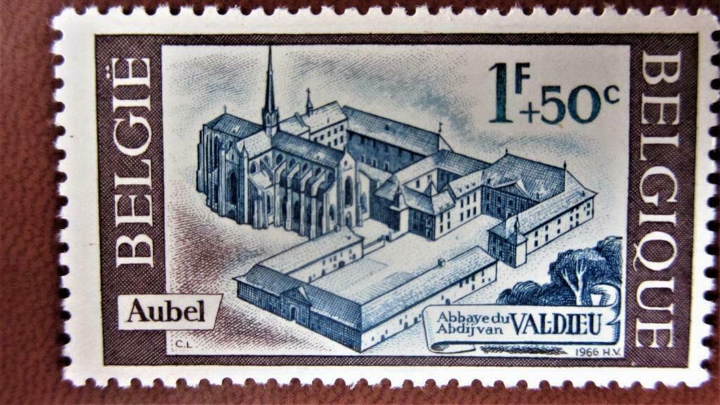 VAR.BELGIË- NR. 1386 V1** WATERPUT OP BINNENHOF, Ophalen of Verzenden, Postfris, Postfris