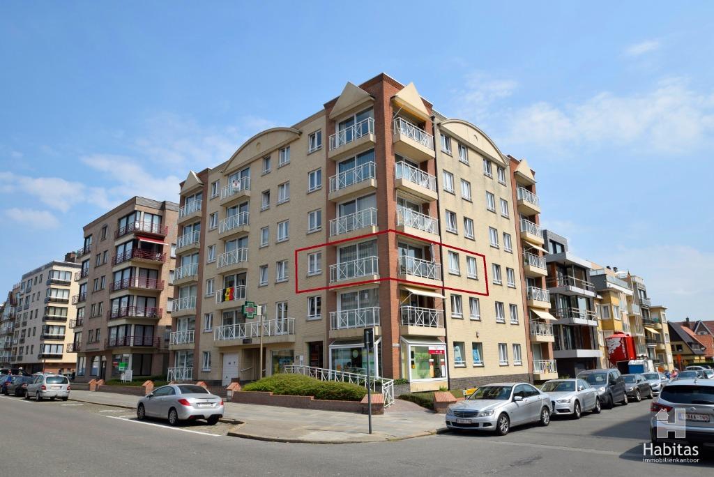 Op een uitstekende locatie, slechts 100 m. van het strand, t, Province de Flandre-Occidentale, 80 m², Jusqu'à 200 m², 2 pièces