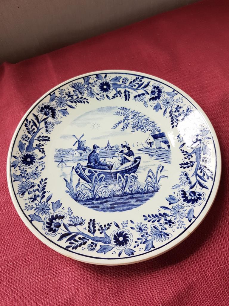 Assiette Boch Diam 22 cm, Antiquités & Art, Enlèvement ou Envoi