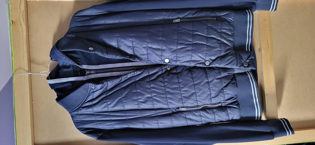 Blouson  a capuche" Zara "taille L, Enlèvement, Comme neuf