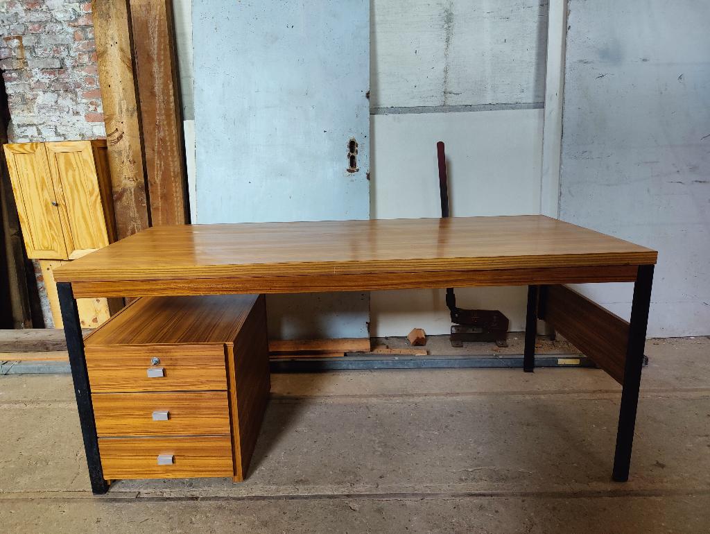 Vintage bureau Meurop Guariche, Ophalen, Gebruikt
