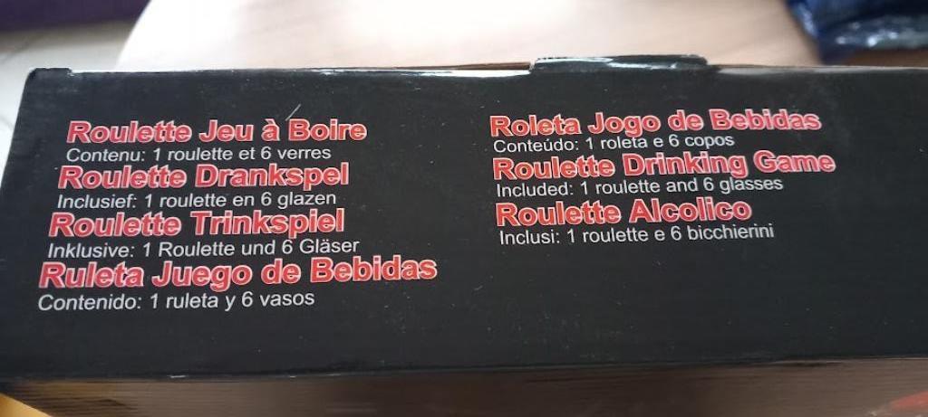 Roulette drankspel met 6 shotglaasjes en 2 balletjes, Hobby en Vrije tijd, Vijf spelers of meer, Ophalen of Verzenden, Zo goed als nieuw