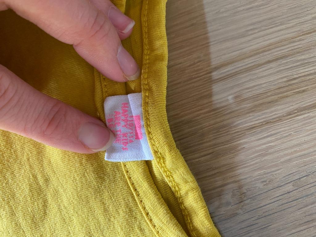 Hema geel t-shirt maat 110 116, Kinderen en Baby's, Kinderkleding | Maat 110, Gebruikt, Meisje, Ophalen of Verzenden, Shirt of Longsleeve