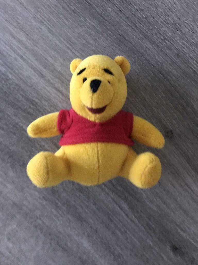 Petite peluche Winnie l’ourson, Comme neuf