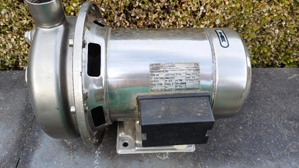 waterpomp, Jardin & Terrasse, Pompes à eau, Enlèvement, Comme neuf, Électrique, Pompe pour citernes d'eau de pluie