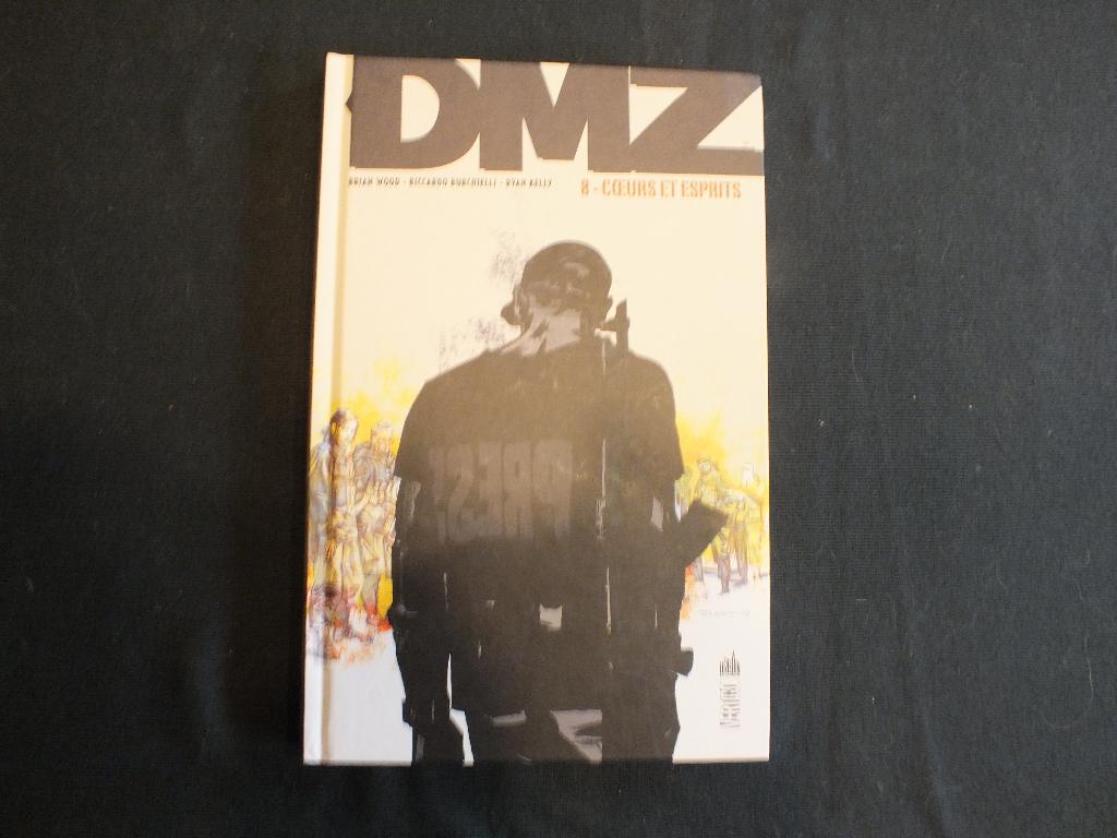 DMZ (1 ALBUM).      EDITIONS URBAN COMICS, Livres, BD | Comics, Neuf, Comics, Amérique, Enlèvement ou Envoi