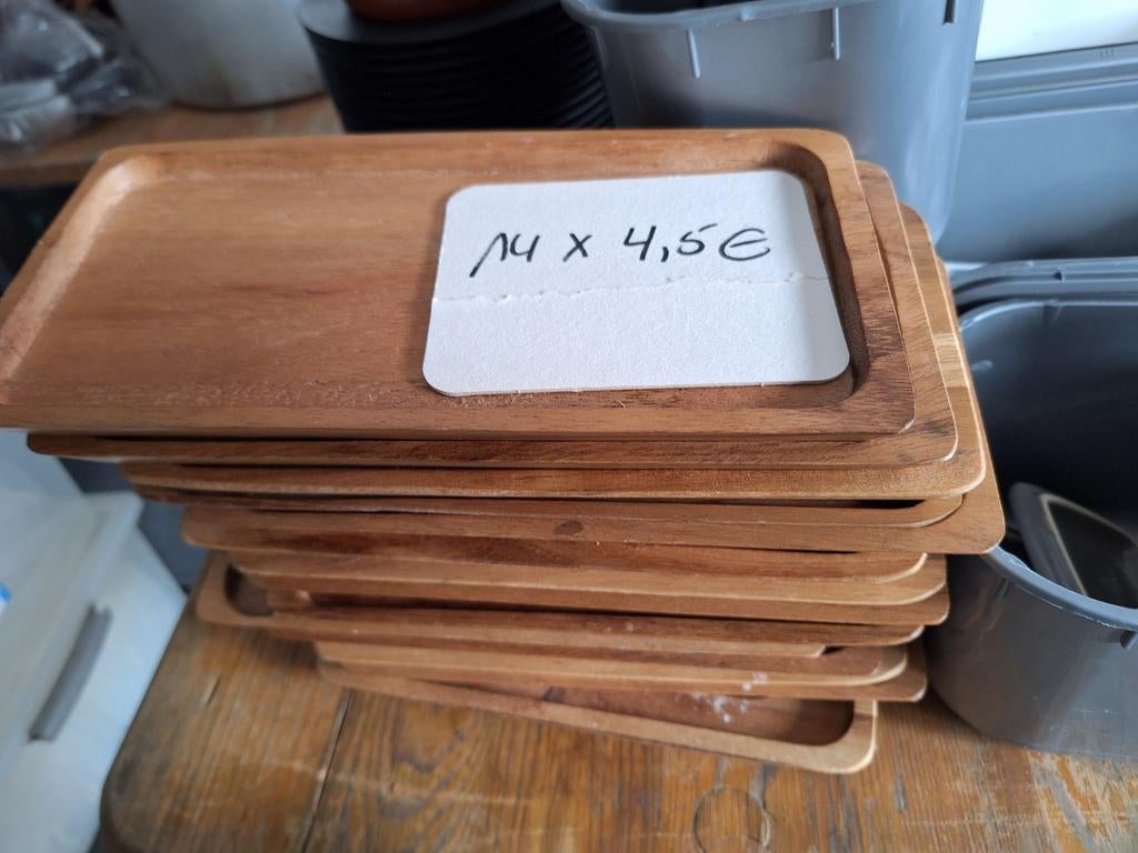 Dienblad voor gastronomische koffie, Ophalen