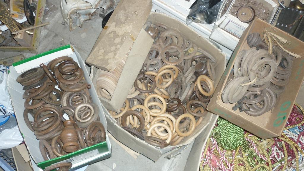 GR LOT OUDE HOUTEN DRAPPERIE RINGEN, Ophalen