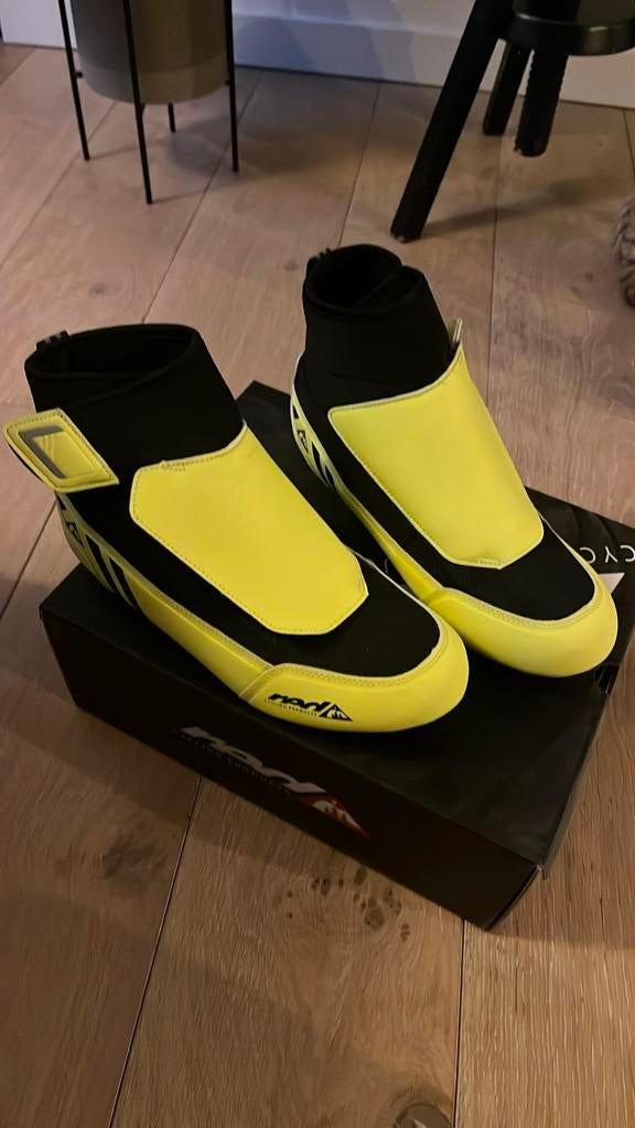 Red Cycling Road Winter I Schoenen, geel/zwart, Fietsen en Brommers, Fietsaccessoires | Fietskleding, Red cycling, Schoenen, Nieuw