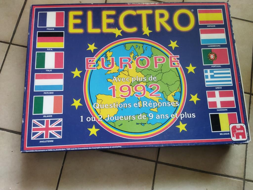 Electro Europe met vragen uit 1992, Hobby en Vrije tijd, Gezelschapsspellen | Bordspellen, Een of twee spelers, Ophalen of Verzenden